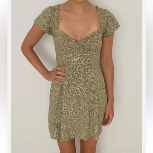 Abercrombie & Fitch A&F Knot Front Mini Dress Sage Green - Picture 2 of 4